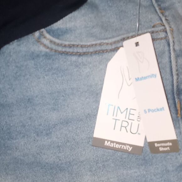 Women's Maternity Denim Bermuda Shorts & 2 Ultra Soft Tank Tops Size M - Picture 7 of 9